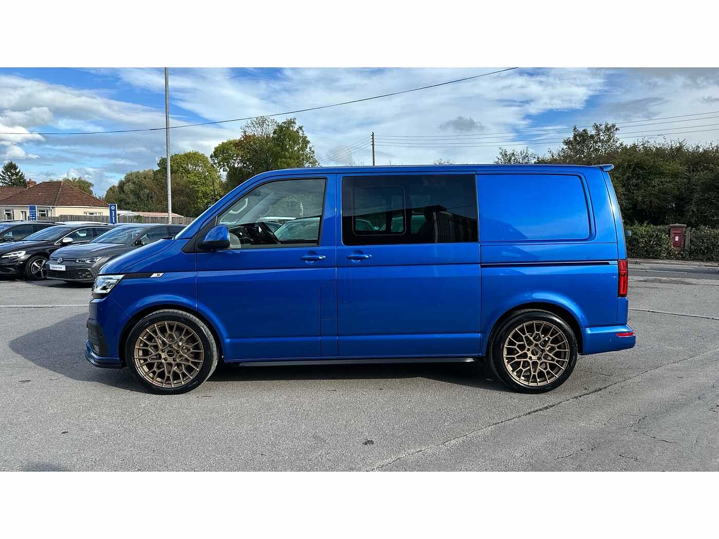 Volkswagen Transporter T32 Kombi Highline SWB 204 PS 2.0 TDI 7sp DSG