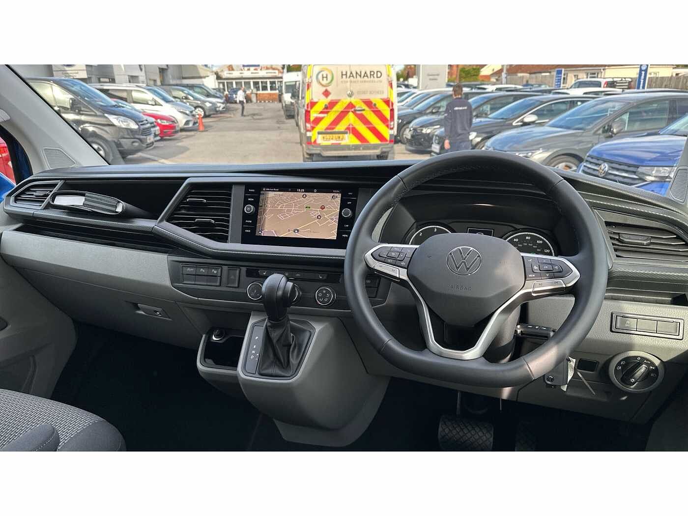 Volkswagen Transporter T32 Kombi Highline SWB 204 PS 2.0 TDI 7sp DSG