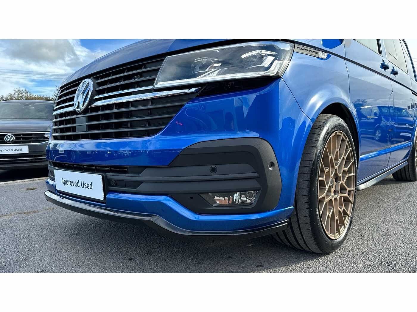 Volkswagen Transporter T32 Kombi Highline SWB 204 PS 2.0 TDI 7sp DSG