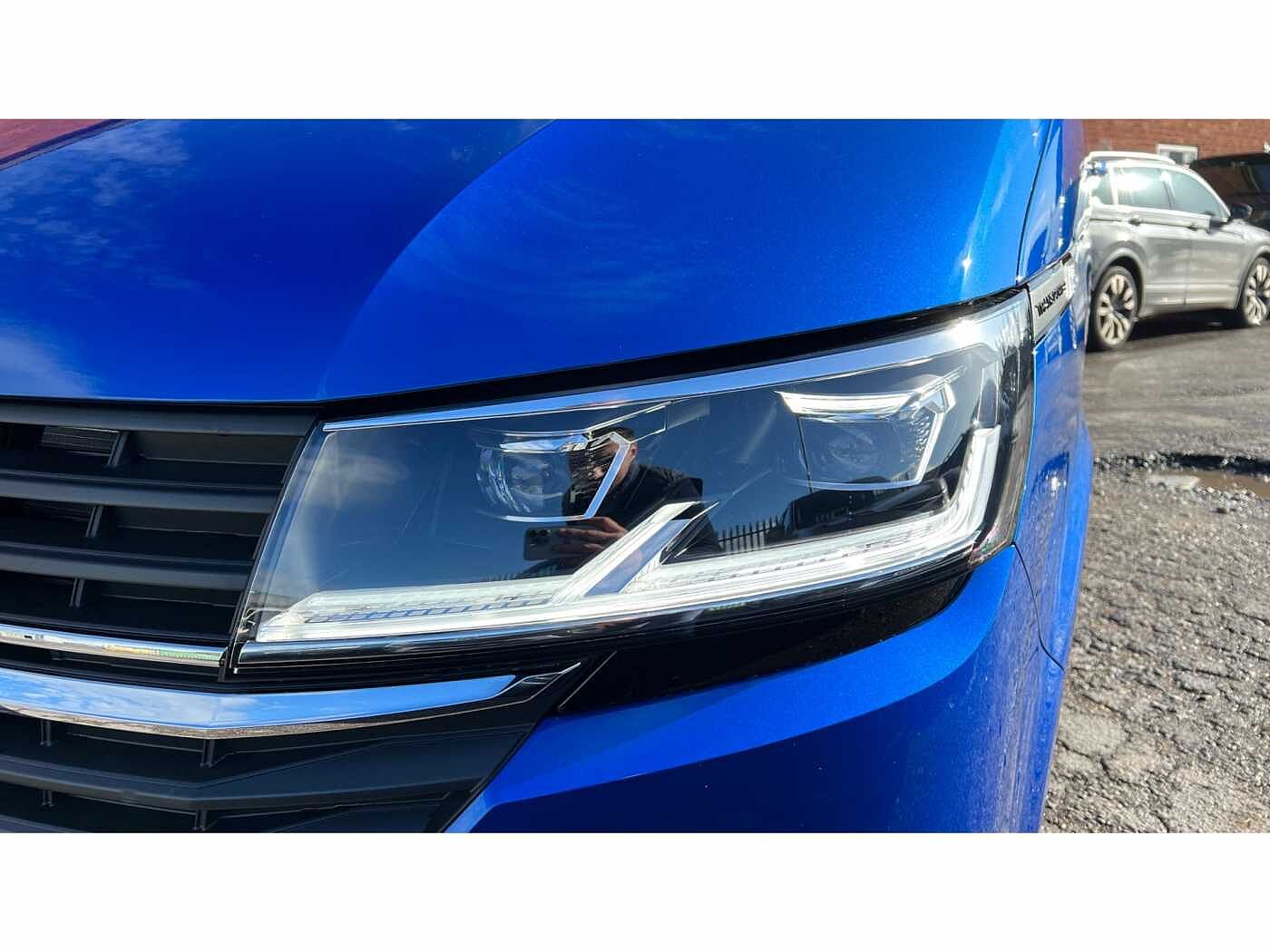 Volkswagen Transporter T32 Kombi Highline SWB 204 PS 2.0 TDI 7sp DSG