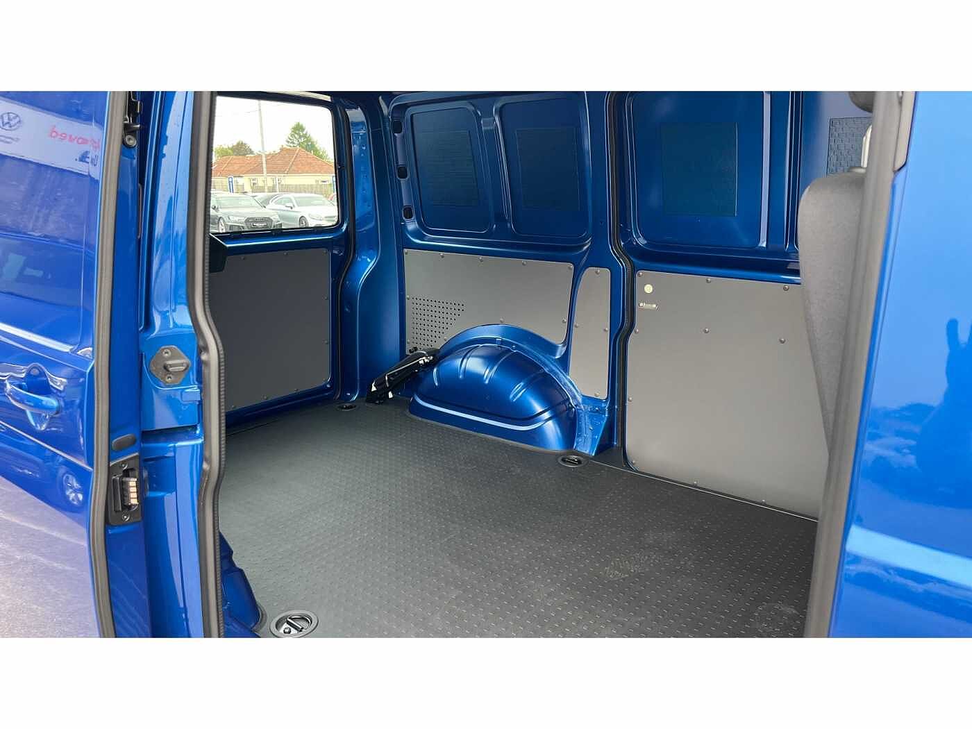 Volkswagen Transporter T32 Panel van Highline SWB 204 PS 2.0 TDI 7sp DSG