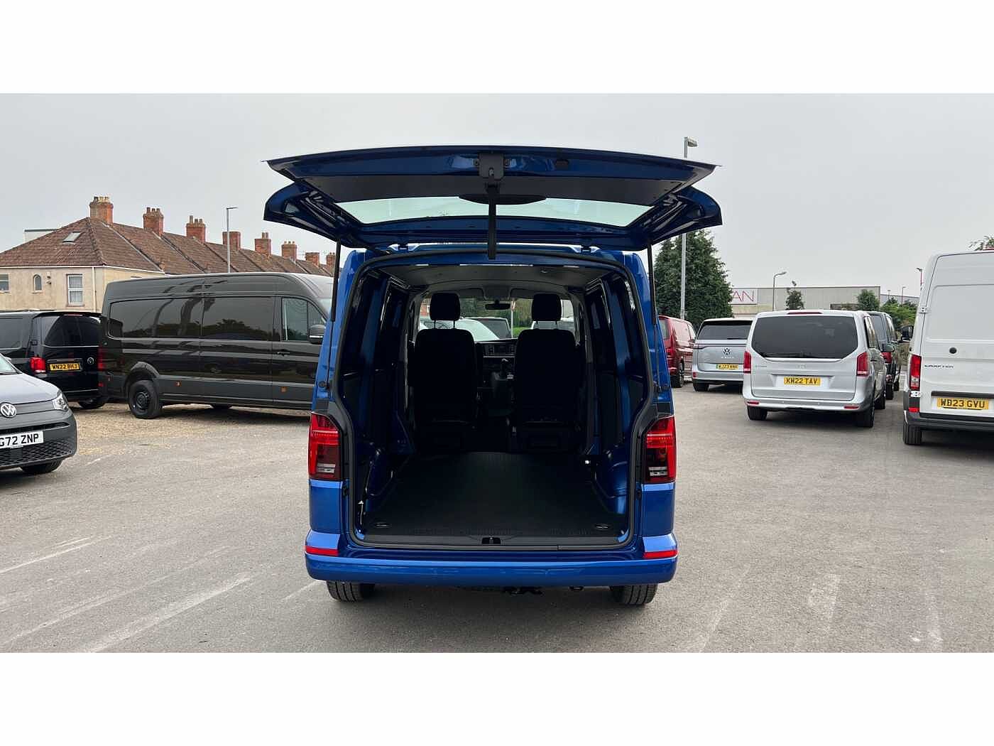 Volkswagen Transporter T32 Panel van Highline SWB 204 PS 2.0 TDI 7sp DSG