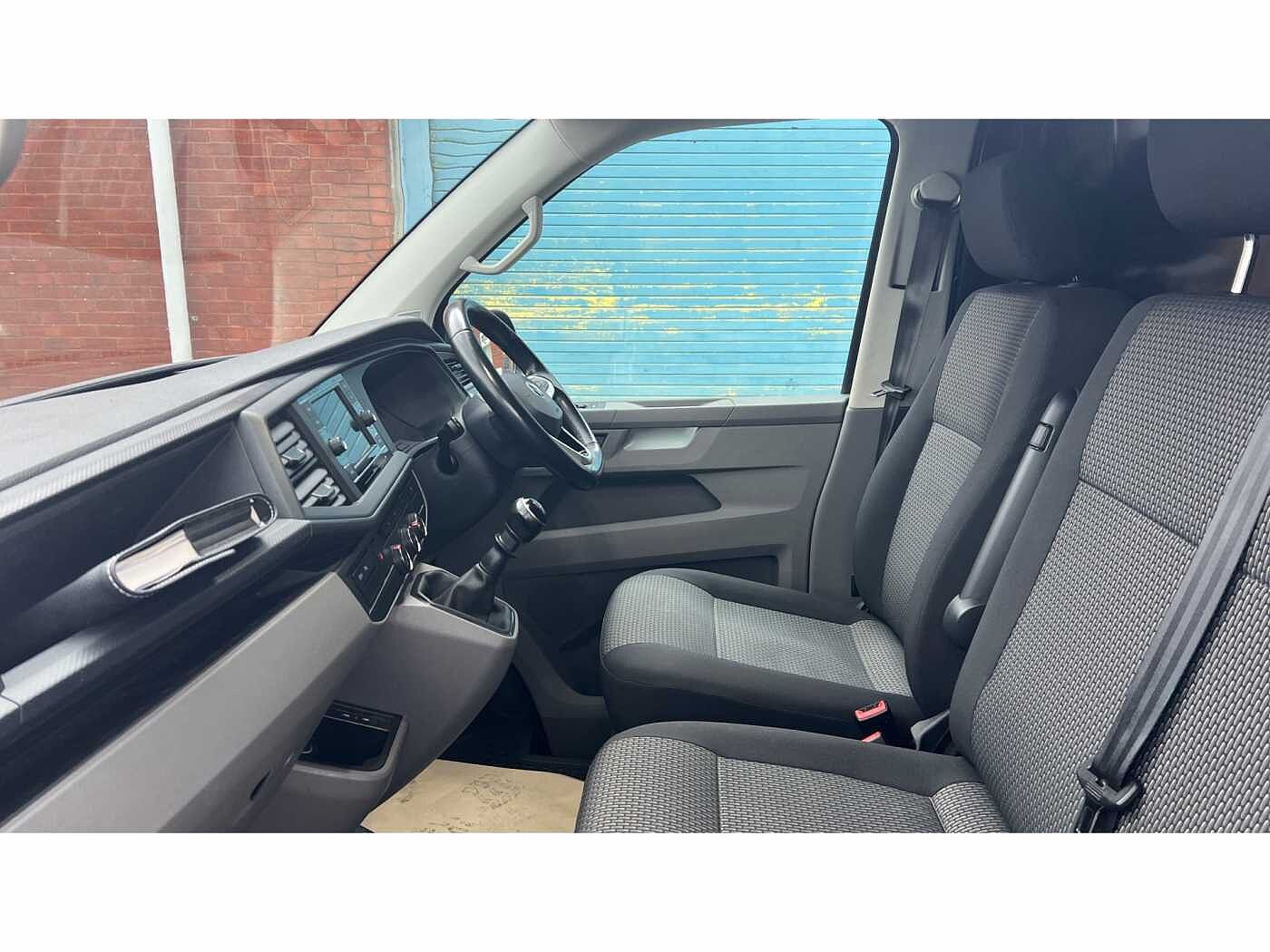 Volkswagen Transporter T30 Panel van Highline LWB 110 PS 2.0 TDI 5sp Manual