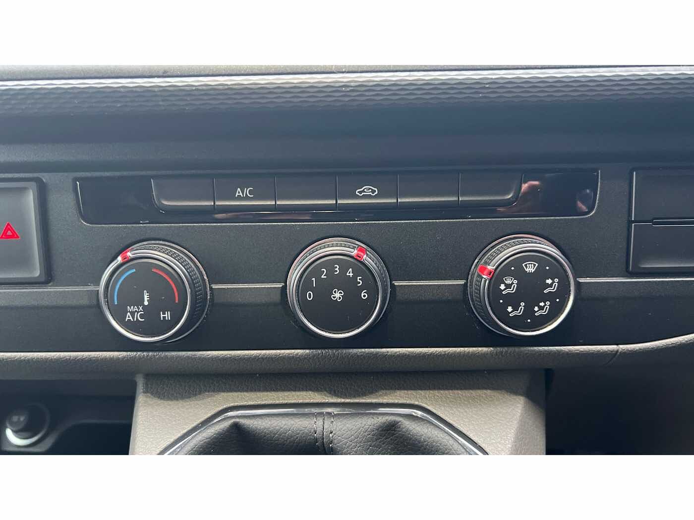 Volkswagen Transporter T30 Panel van Highline LWB 110 PS 2.0 TDI 5sp Manual