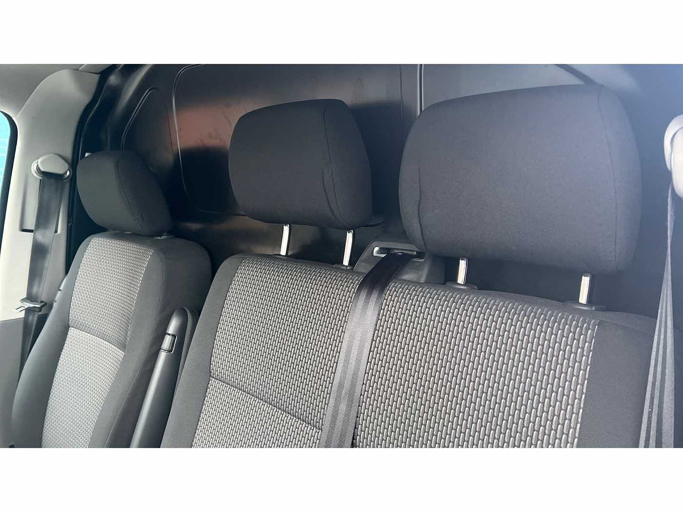 Volkswagen Transporter T30 Panel van Highline LWB 110 PS 2.0 TDI 5sp Manual