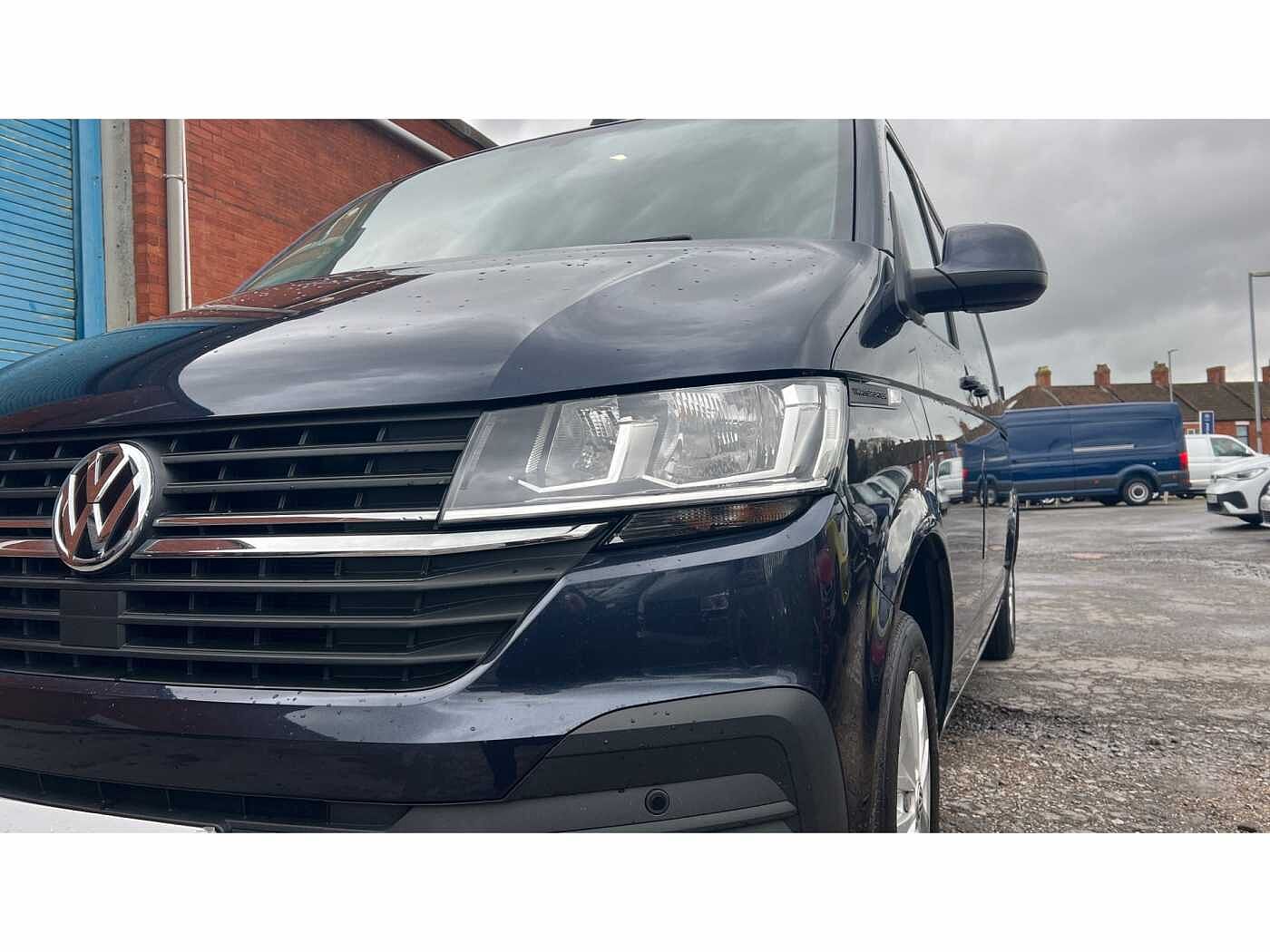 Volkswagen Transporter T30 Panel van Highline LWB 110 PS 2.0 TDI 5sp Manual