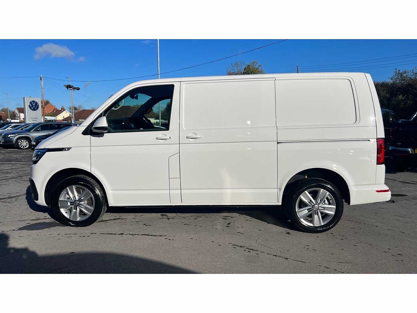 Volkswagen Transporter T32 Panel van Highline SWB 204 PS 2.0 TDI 7sp DSG