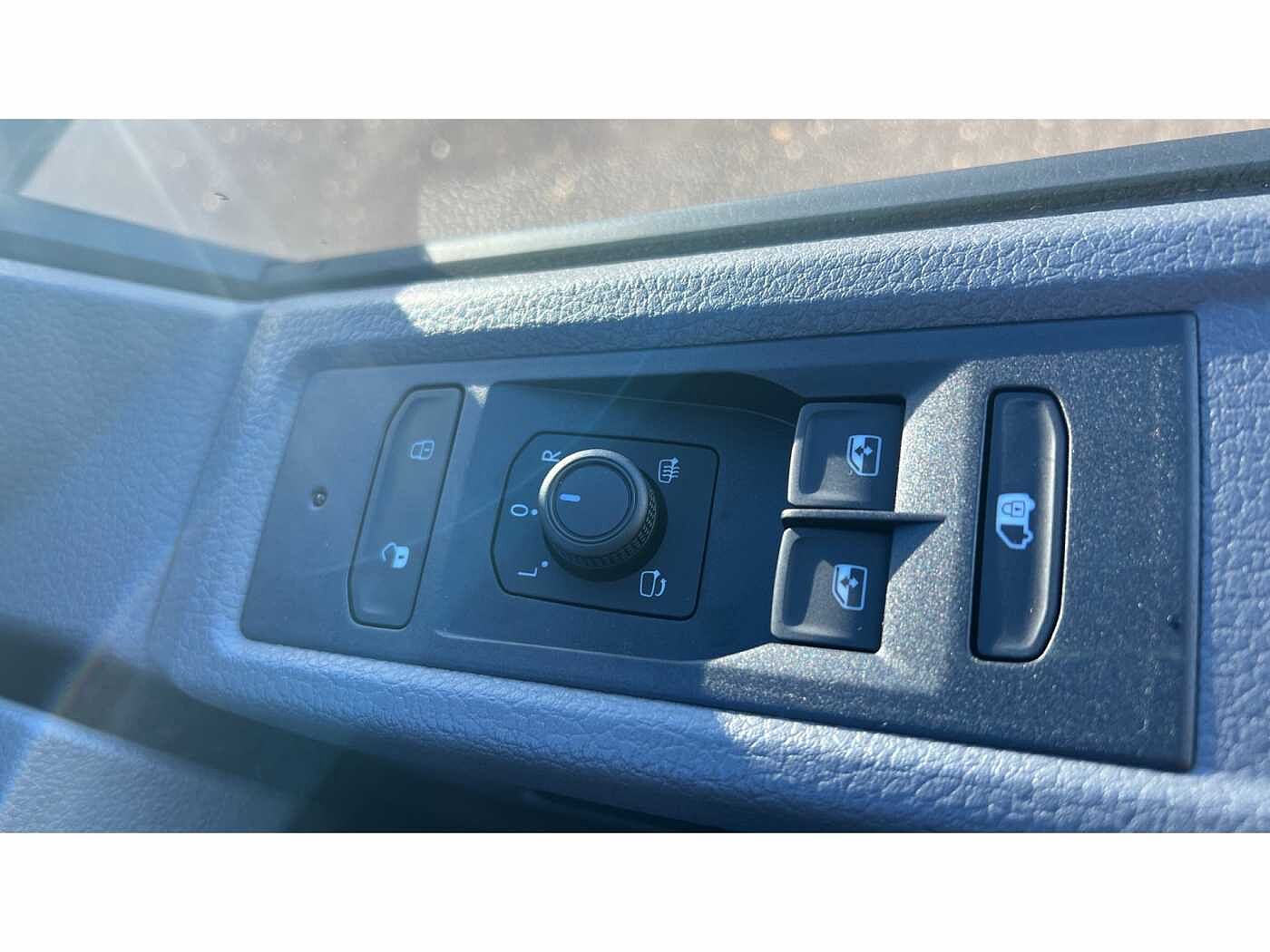 Volkswagen Transporter T32 Panel van Highline SWB 204 PS 2.0 TDI 7sp DSG