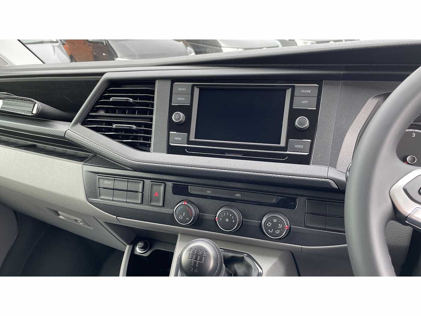 Volkswagen Transporter T26 Panel van Startline SWB 110 PS 2.0 TDI 5sp Manual