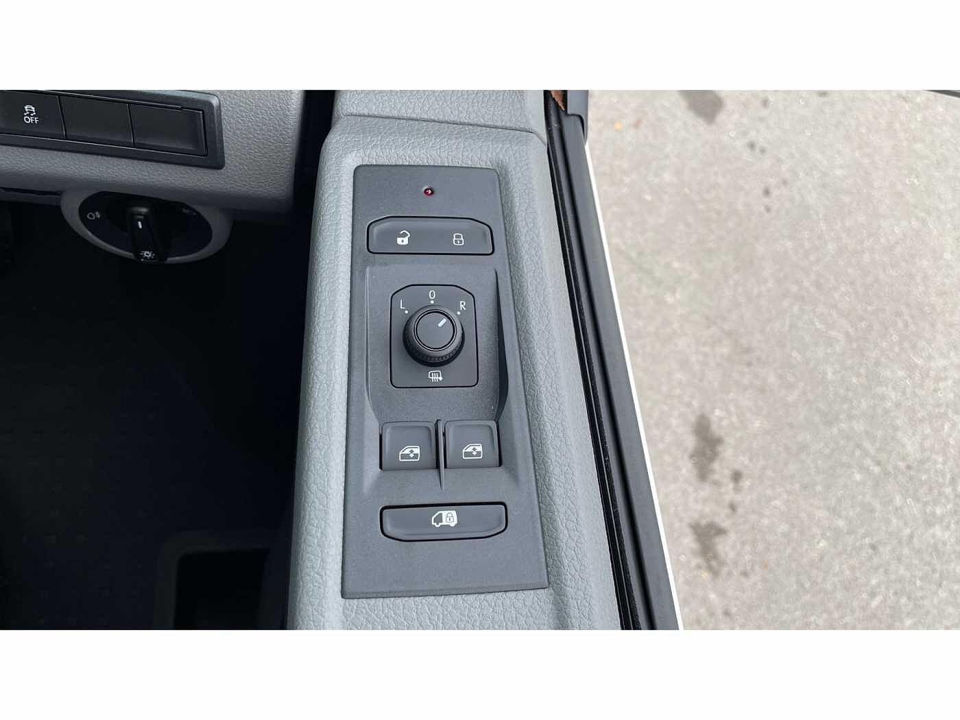 Volkswagen Transporter T26 Panel van Startline SWB 110 PS 2.0 TDI 5sp Manual