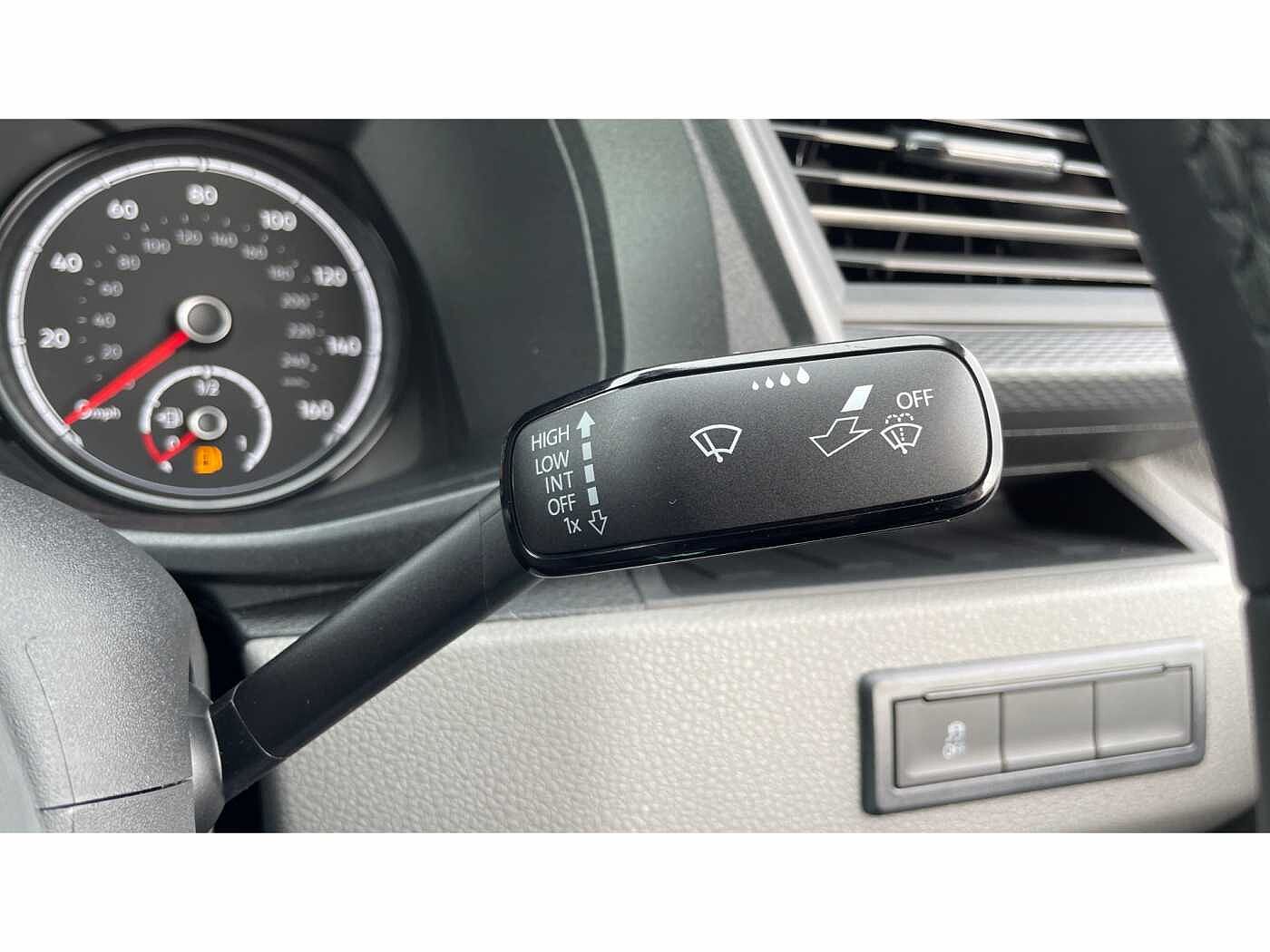 Volkswagen Transporter T26 Panel van Startline SWB 110 PS 2.0 TDI 5sp Manual