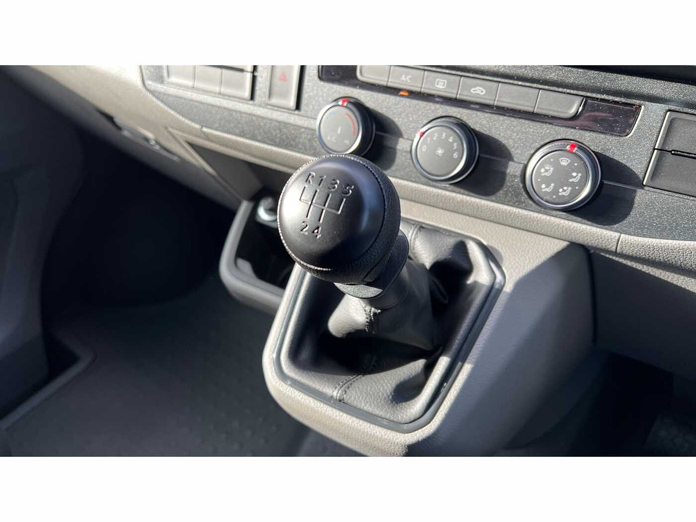 Volkswagen Transporter T28 Panel van Startline SWB 110 PS 2.0 TDI 5sp Manual