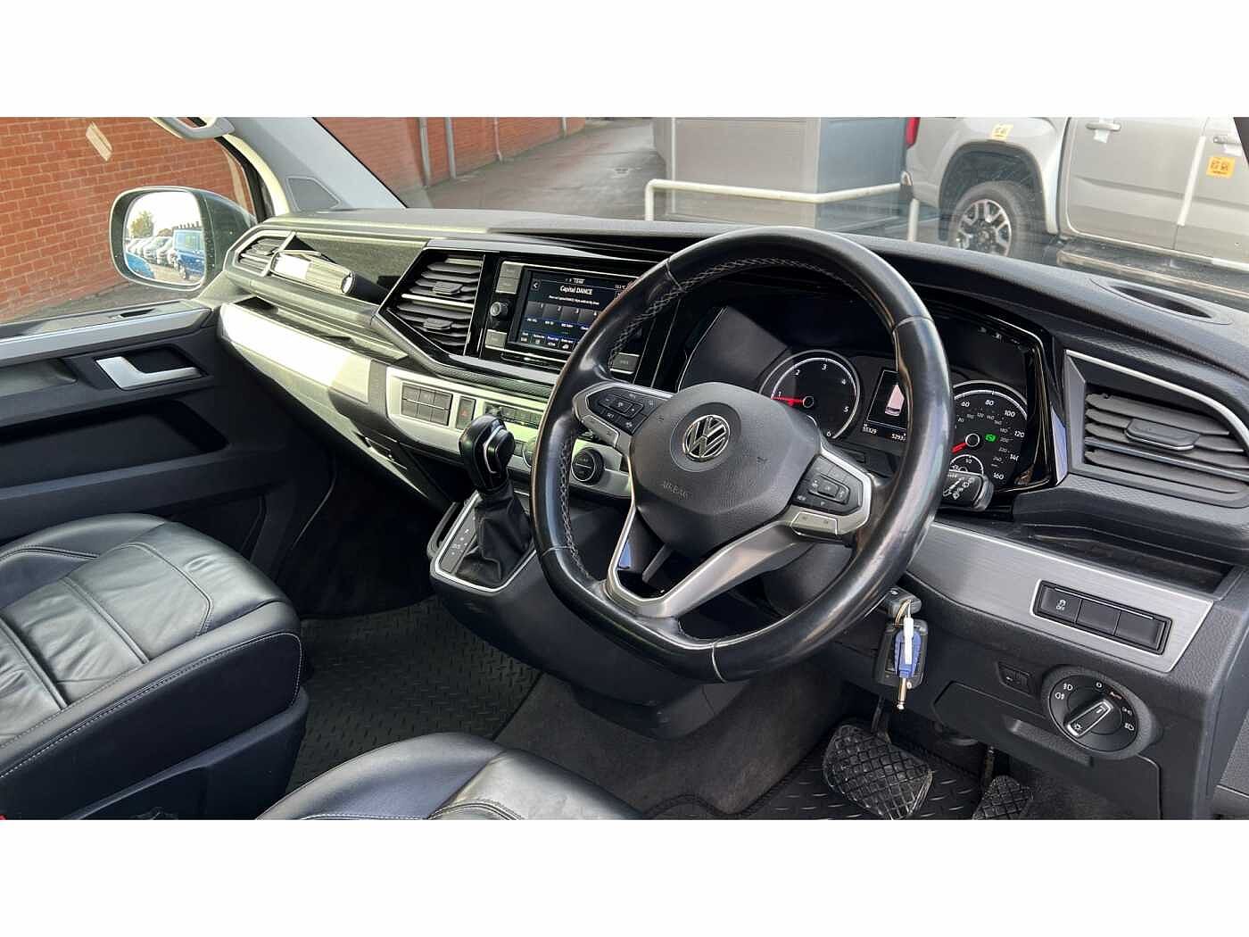 Volkswagen Caravelle SE LWB 150 PS 2.0 TDI 7sp DSG