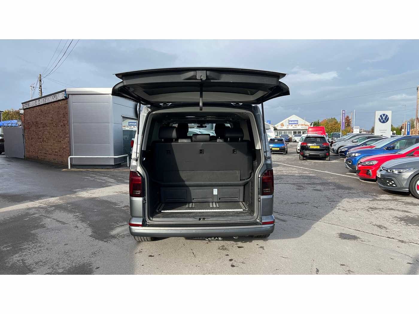 Volkswagen Caravelle SE LWB 150 PS 2.0 TDI 7sp DSG