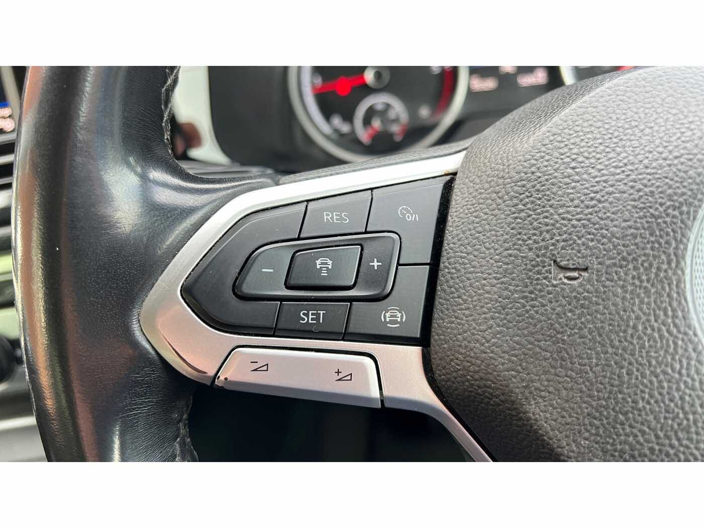 Volkswagen Caravelle SE LWB 150 PS 2.0 TDI 7sp DSG