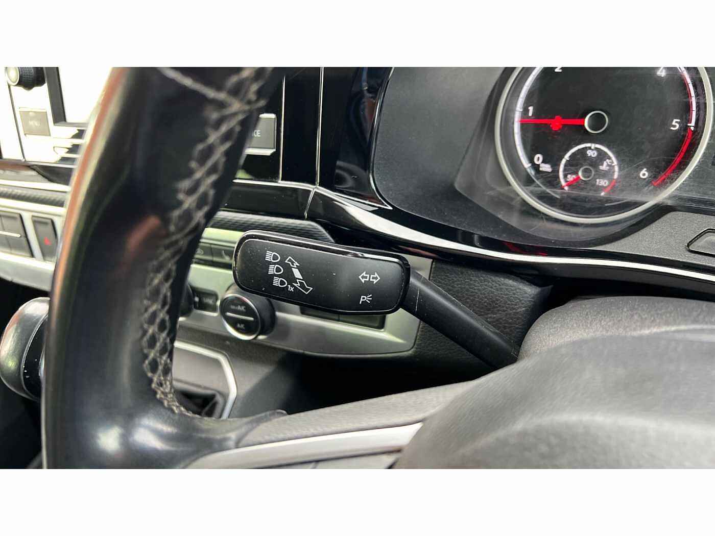 Volkswagen Caravelle SE LWB 150 PS 2.0 TDI 7sp DSG