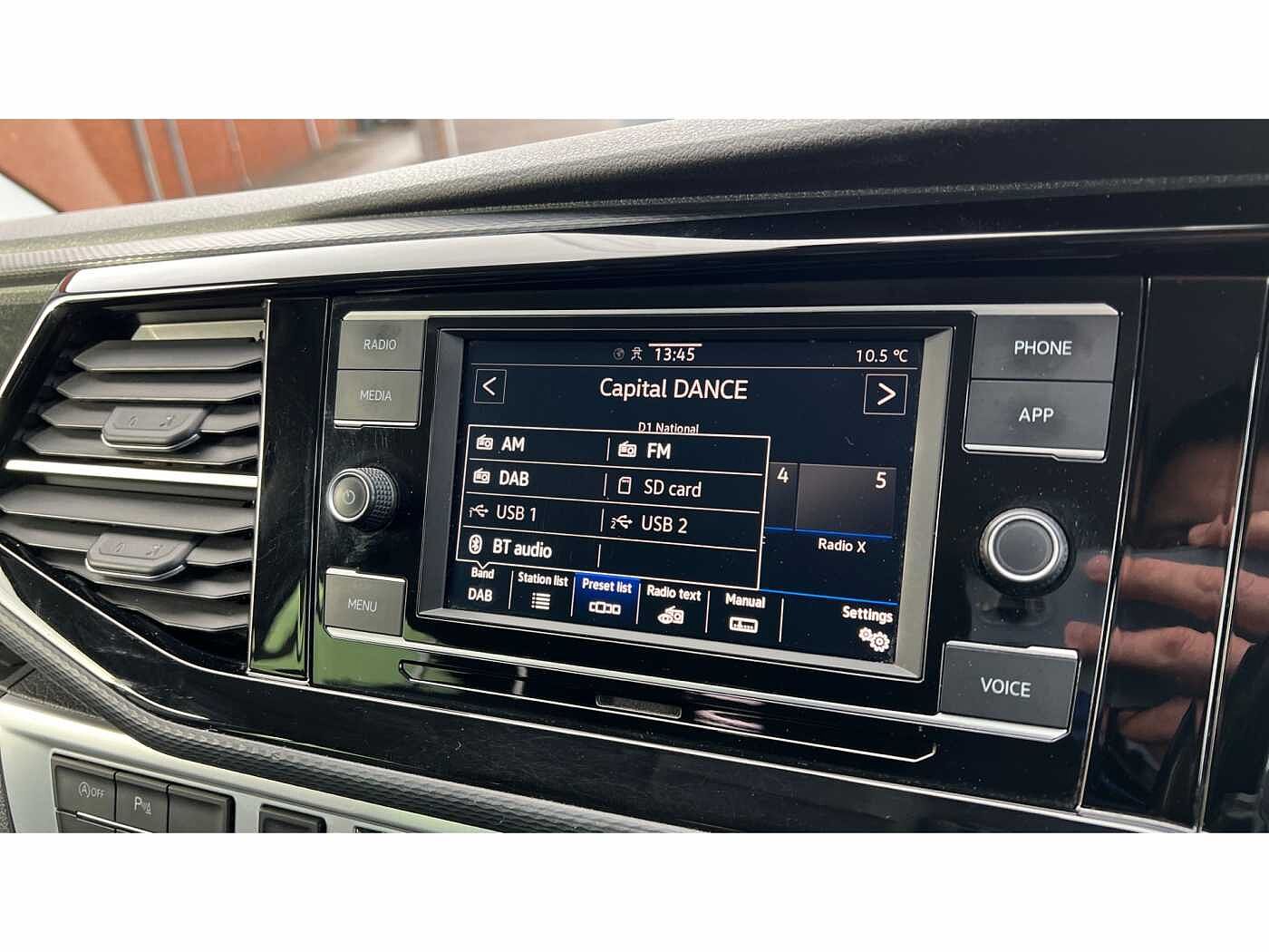 Volkswagen Caravelle SE LWB 150 PS 2.0 TDI 7sp DSG