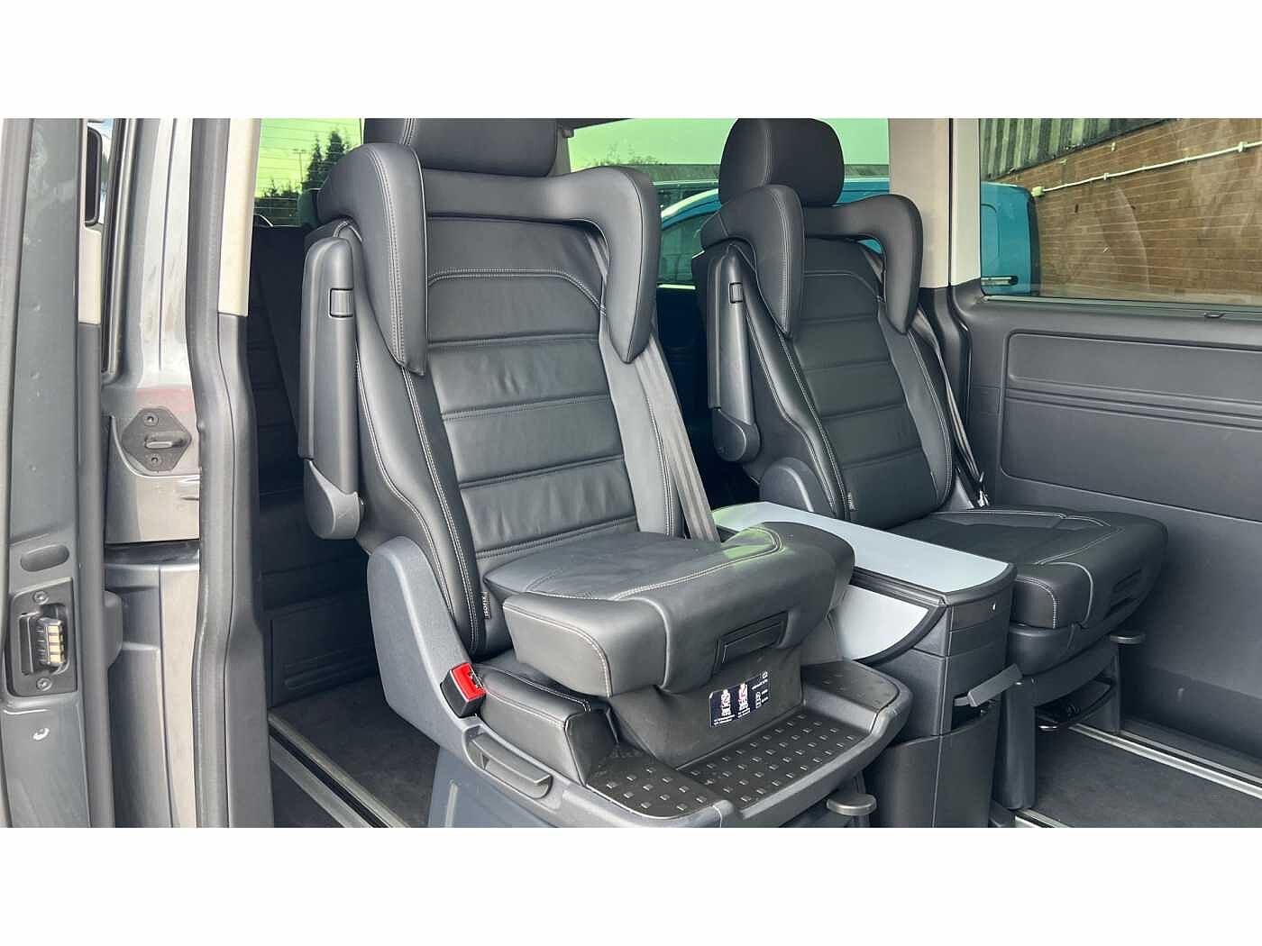 Volkswagen Caravelle SE LWB 150 PS 2.0 TDI 7sp DSG