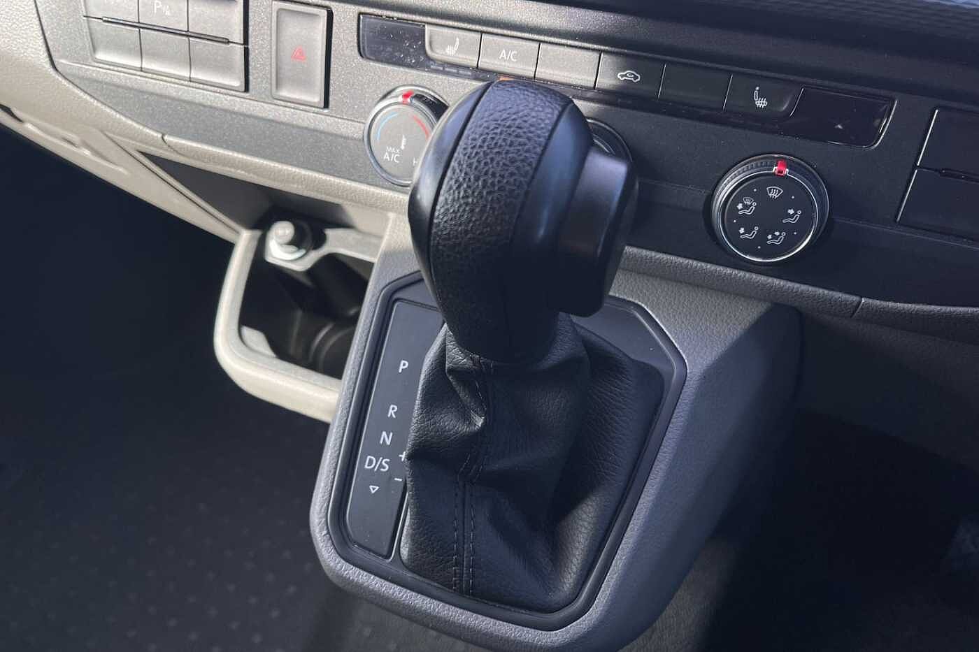 Volkswagen Transporter T30 Panel van Highline LWB 150 PS 2.0 TDI 7sp DSG (No Vat)!!!