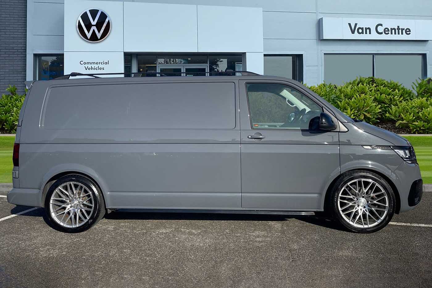 Volkswagen Transporter T30 Panel van Highline LWB 150 PS 2.0 TDI 7sp DSG (No Vat)!!!