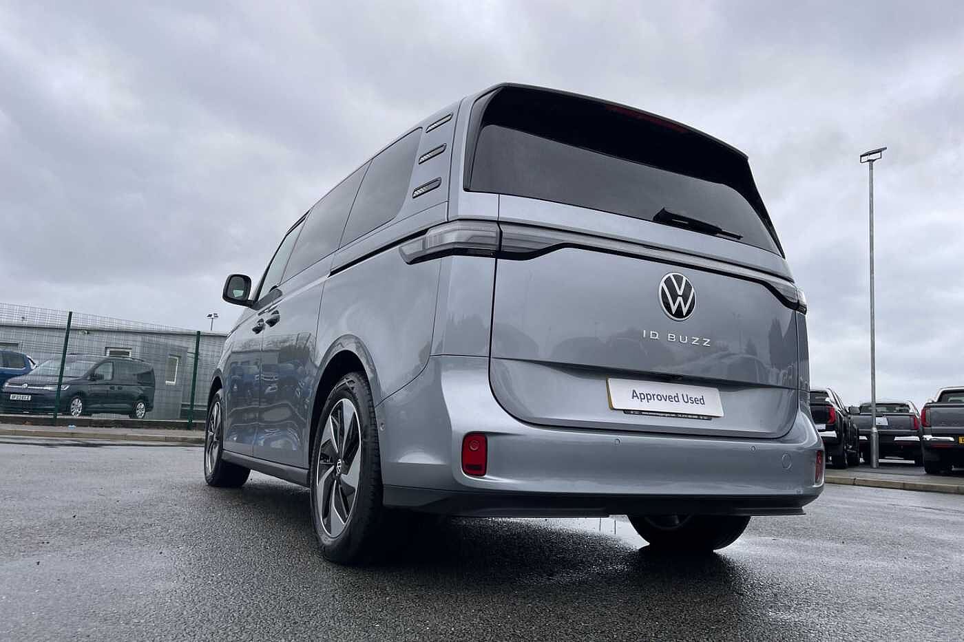 Volkswagen Id.buzz Estate ID. Buzz Life SWB 204 PS 77 kWh Pro Electric 1 Speed Automatic