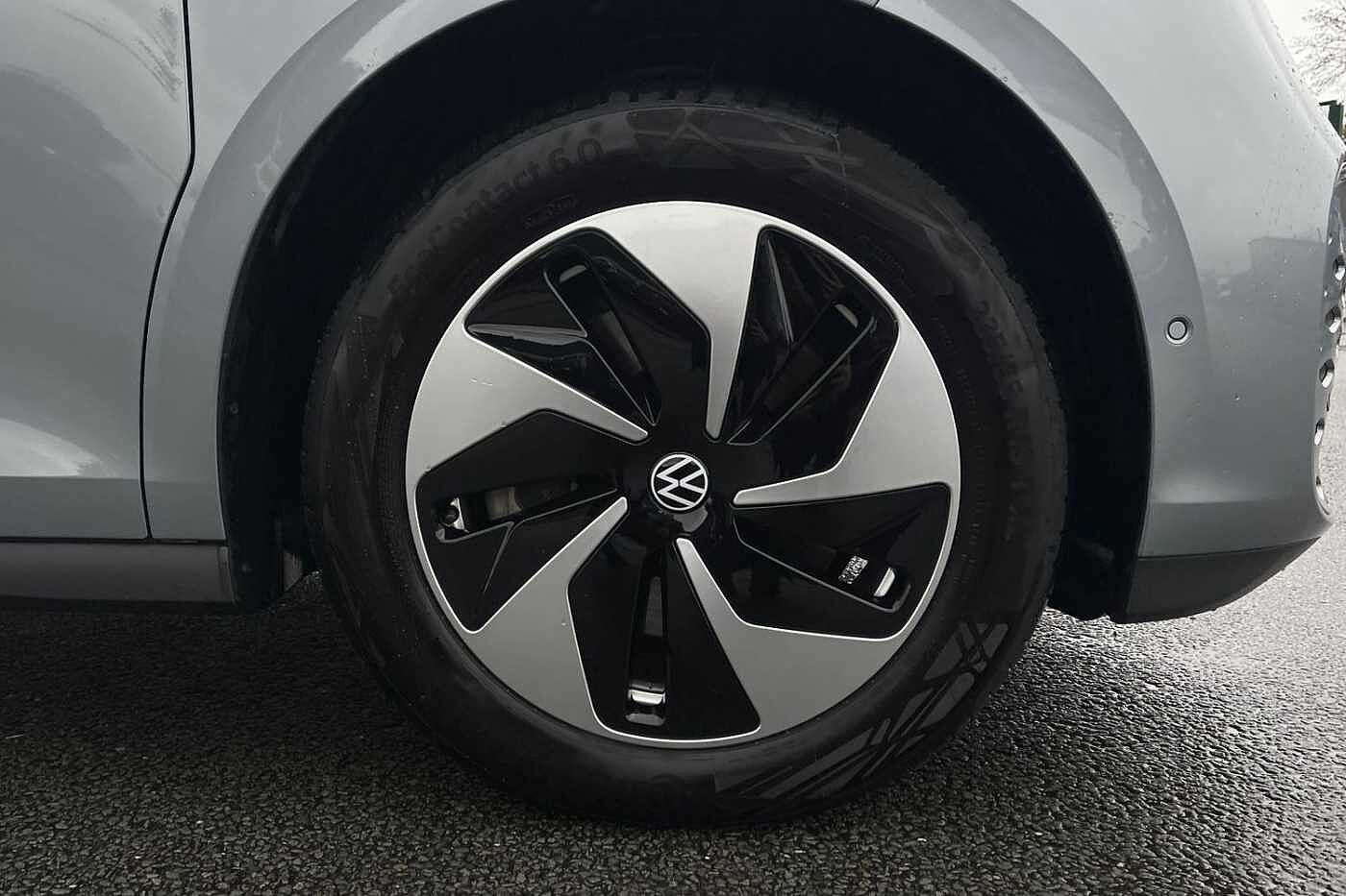 Volkswagen Id.buzz Estate ID. Buzz Life SWB 204 PS 77 kWh Pro Electric 1 Speed Automatic