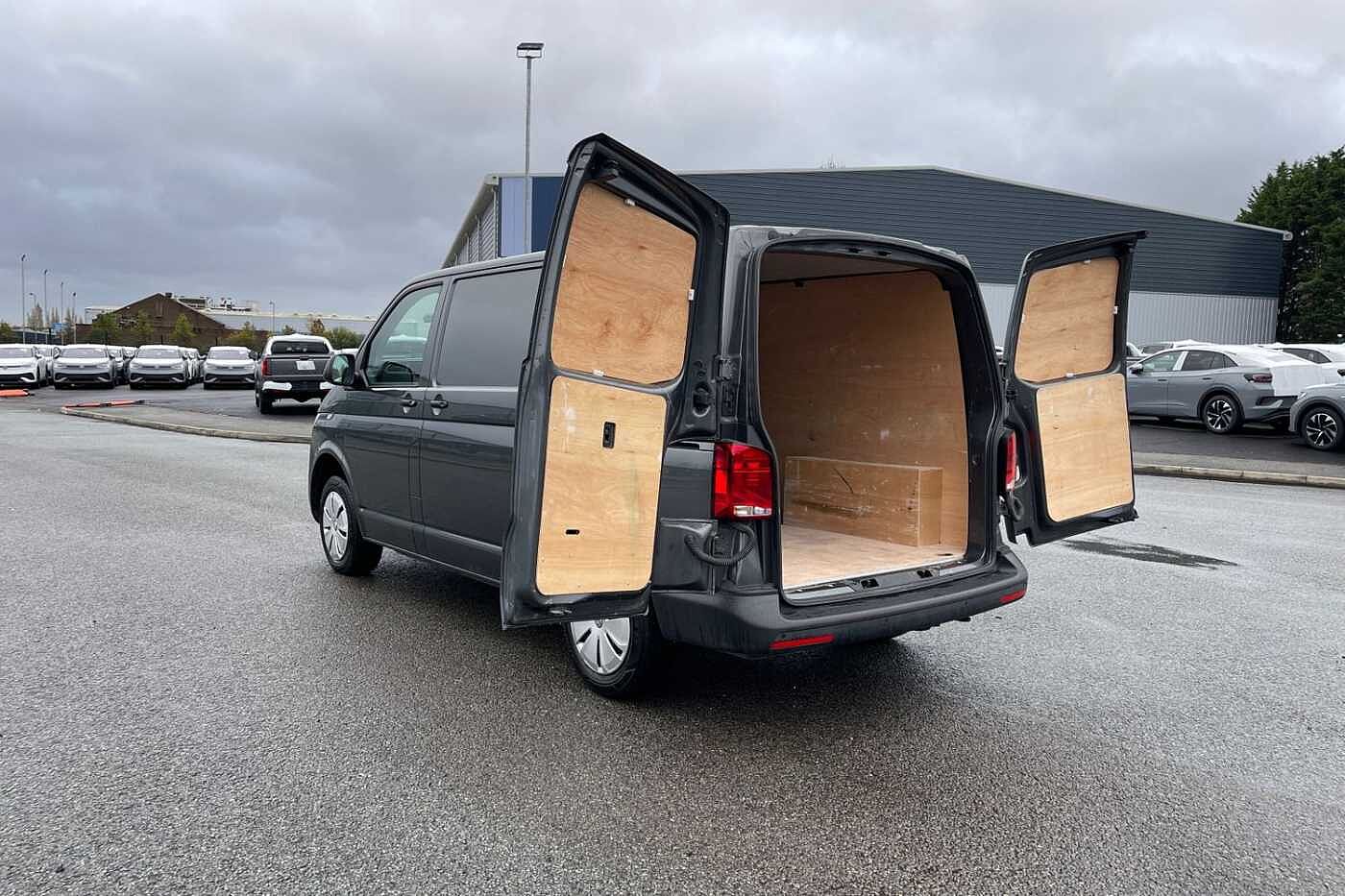 Volkswagen Transporter T28 Panel van Startline SWB 110 PS 2.0 TDI 5sp Manual (Business Pack)