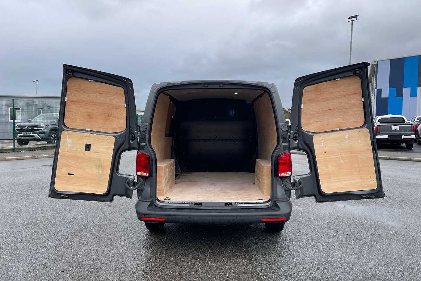 Volkswagen Transporter T28 Panel van Startline SWB 110 PS 2.0 TDI 5sp Manual (Business Pack)