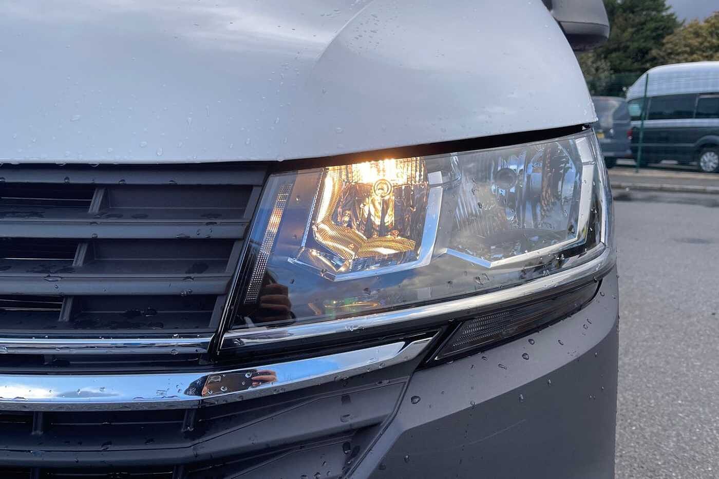 Volkswagen Transporter T28 Panel van Startline SWB 110 PS 2.0 TDI 5sp Manual (Business Pack)