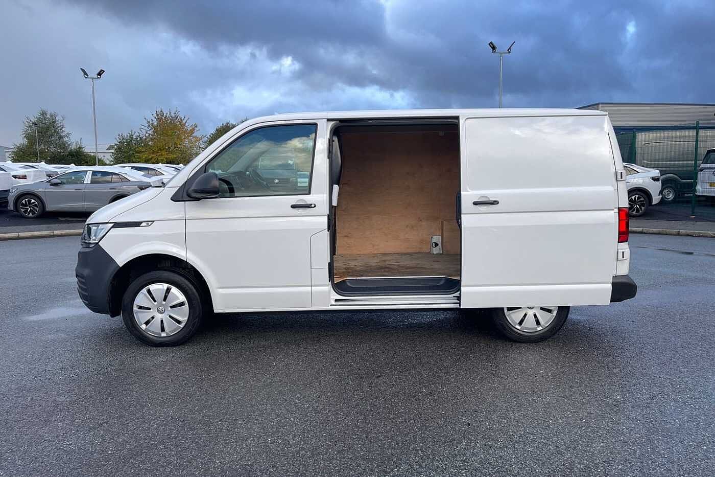 Volkswagen Transporter T28 Panel van Startline SWB 110 PS 2.0 TDI 5sp Manual (Business Pack)