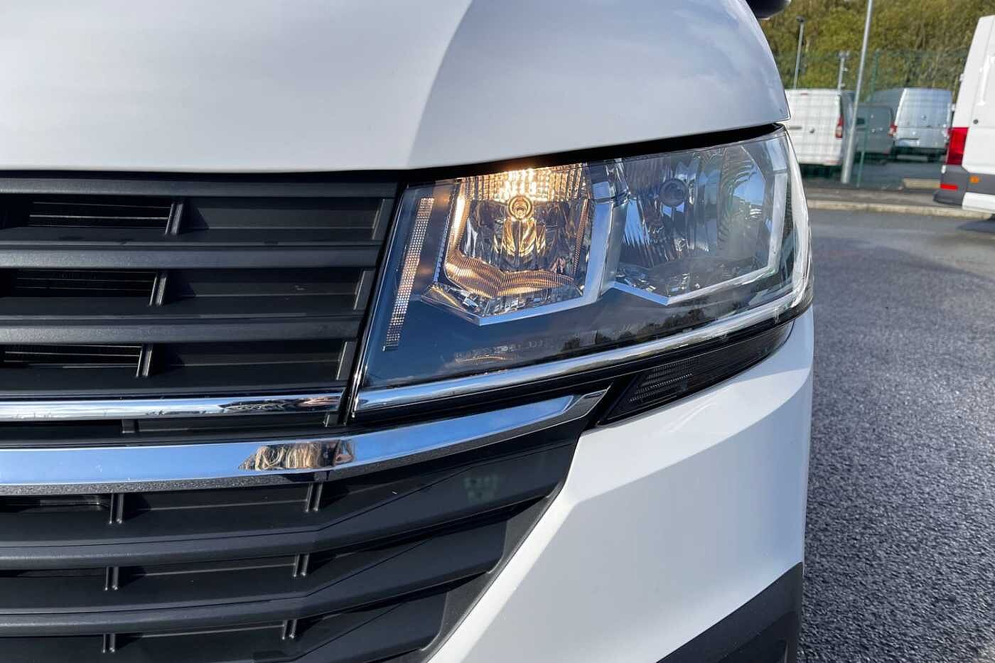 Volkswagen Transporter T28 Panel van Highline SWB 110 PS 2.0 TDI - Rear Camera