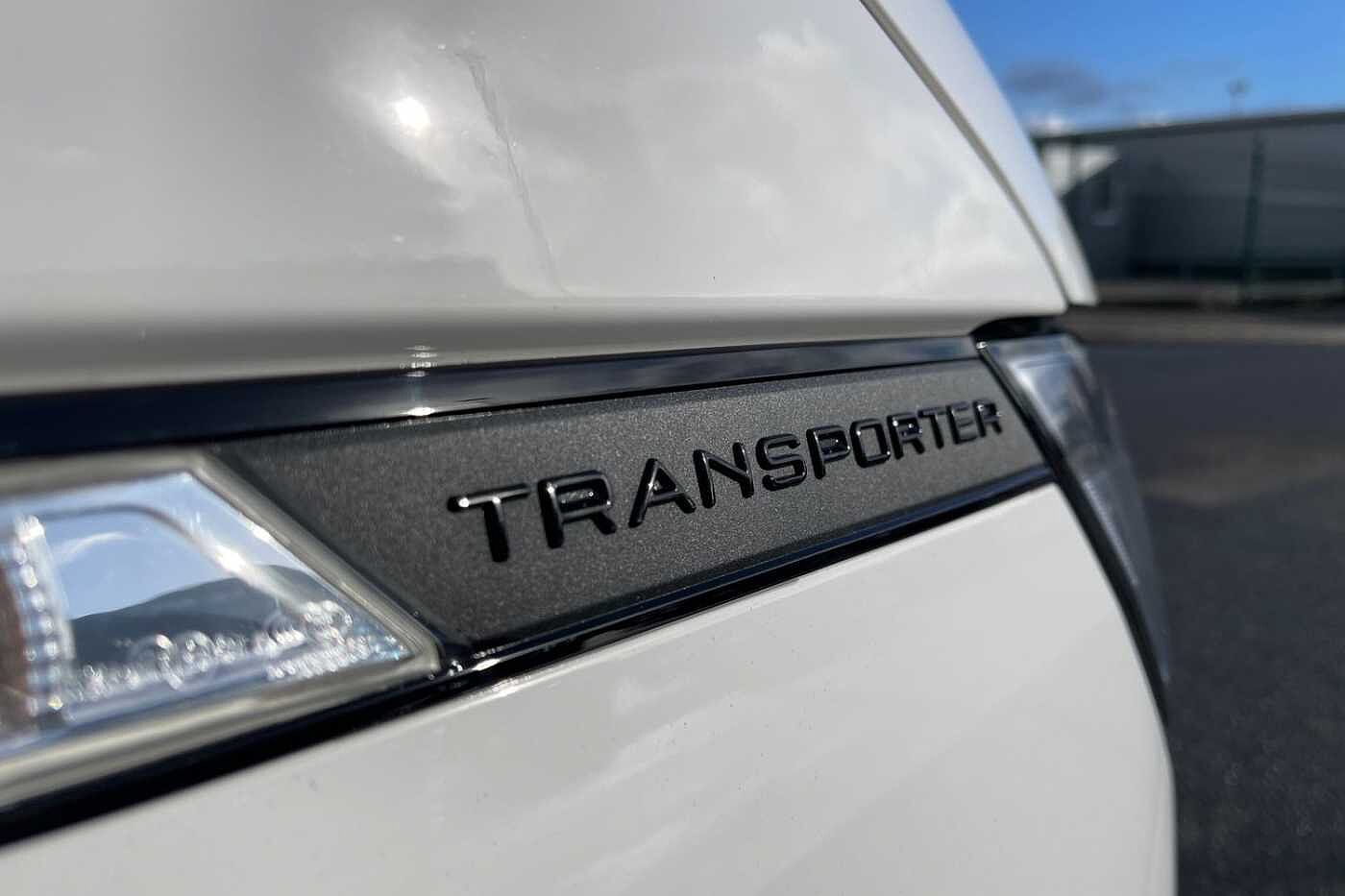 Volkswagen Transporter T28 Panel van Highline SWB 110 PS 2.0 TDI - Rear Camera