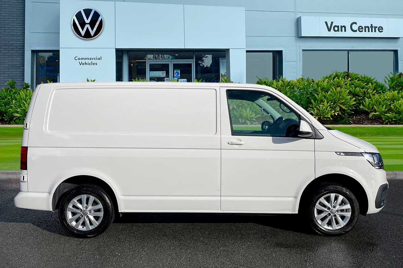 Volkswagen Transporter T28 Panel van Highline SWB 110 PS 2.0 TDI - Rear Camera