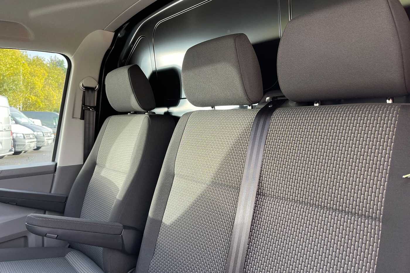 Volkswagen Transporter T28 Panel van Highline SWB 150 DSG PS 2.0 TDI 7sp - LED's & Rear Camera
