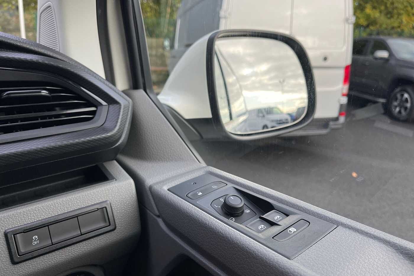 Volkswagen Transporter T28 Panel van Highline SWB 150 DSG PS 2.0 TDI 7sp - LED's & Rear Camera