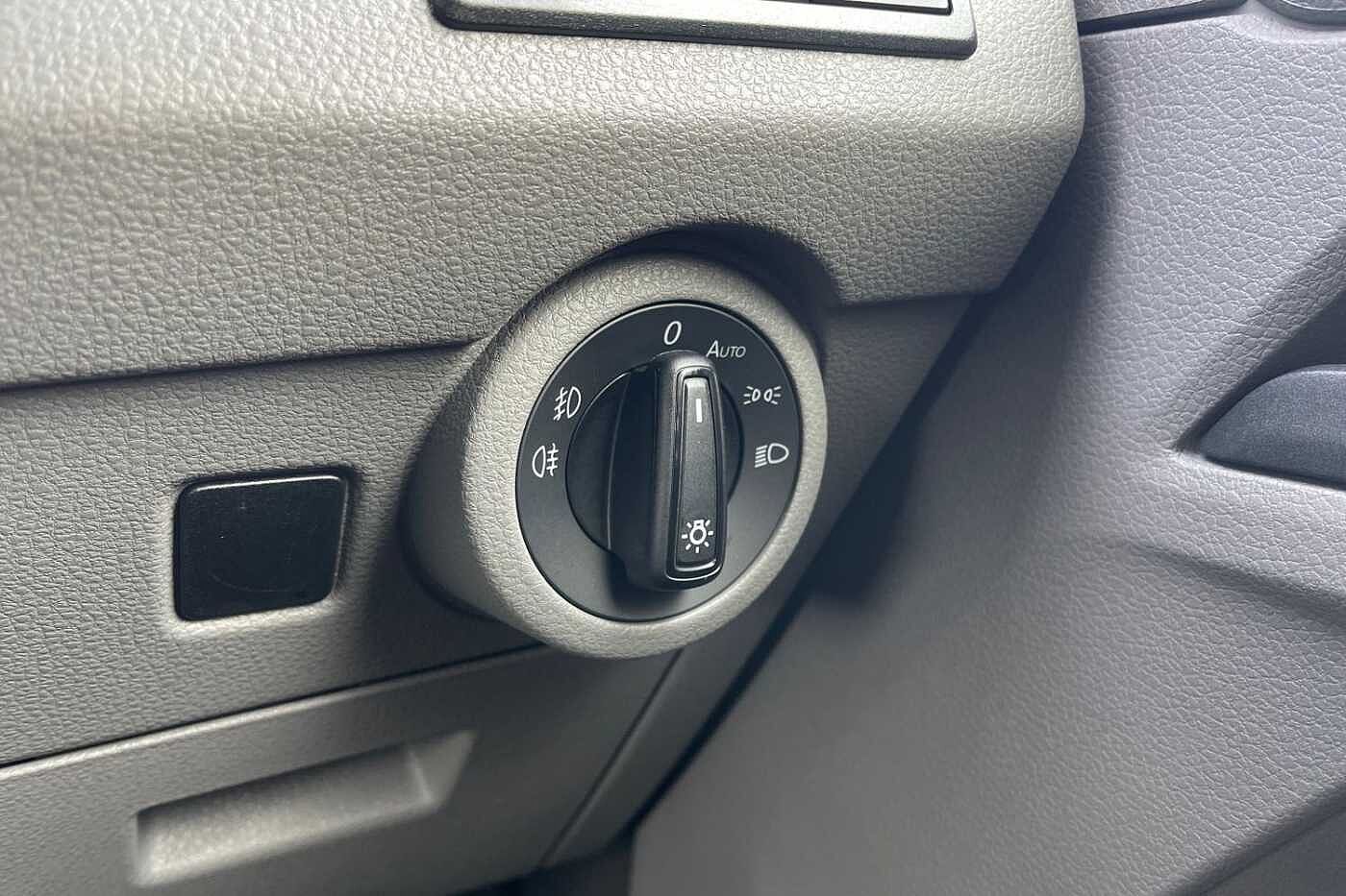 Volkswagen Transporter T28 Panel van Highline SWB 150 DSG PS 2.0 TDI 7sp - LED's & Rear Camera