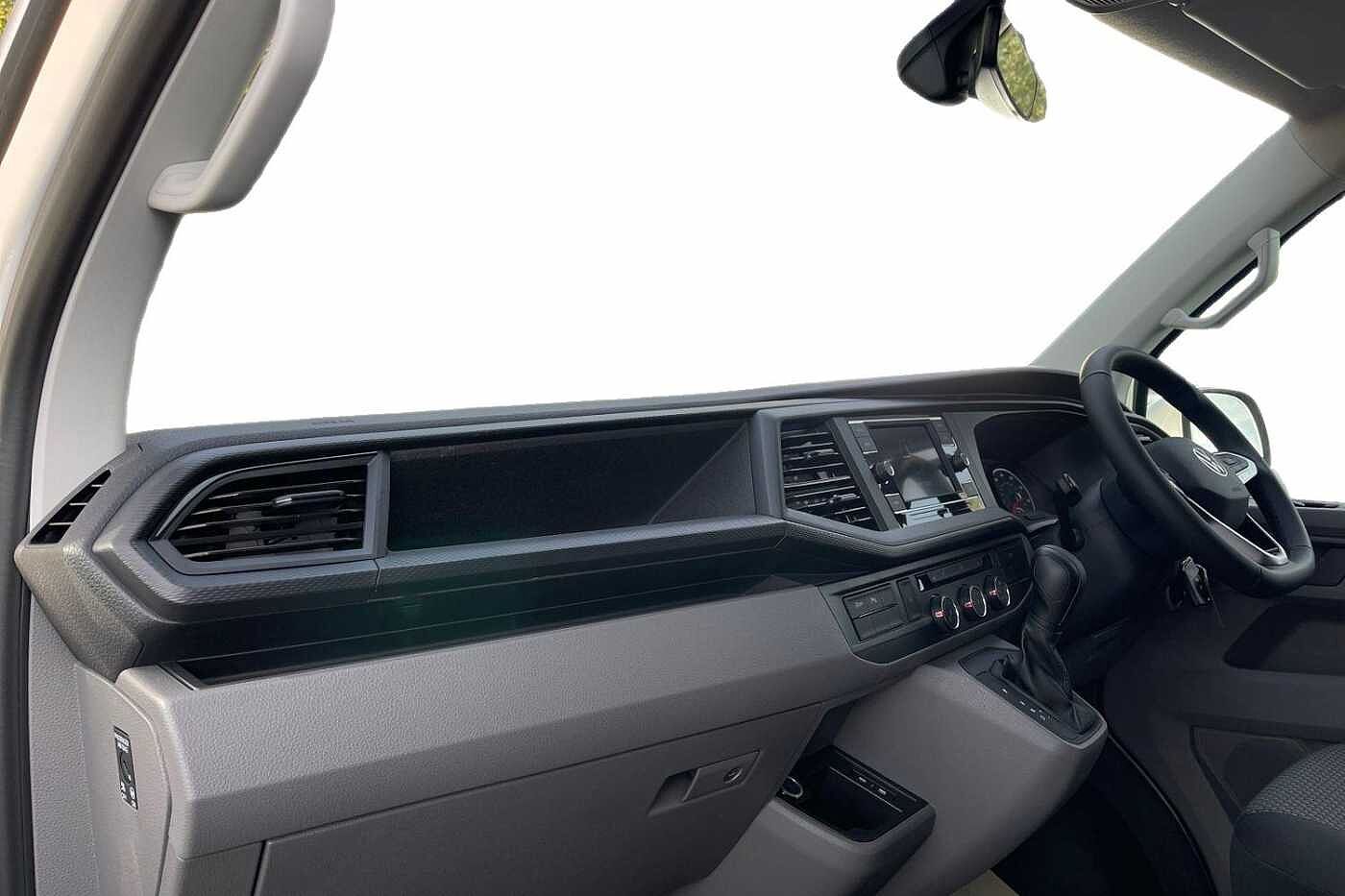 Volkswagen Transporter T28 Panel van Highline SWB 150 DSG PS 2.0 TDI 7sp - LED's & Rear Camera