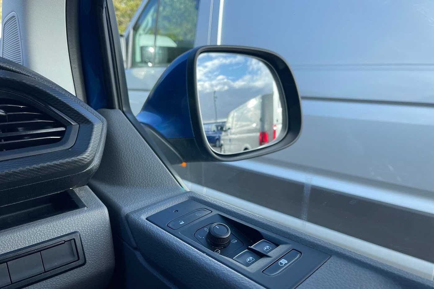 Volkswagen Transporter T28 Panel van Highline SWB 110 PS 2.0 TDI 5sp Manual