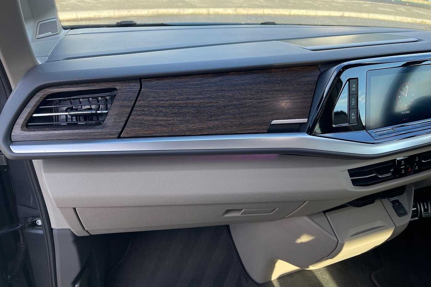 Volkswagen Multivan Multivan Style Long 218 PS 1.4 eHybrid 6-Speed DSG