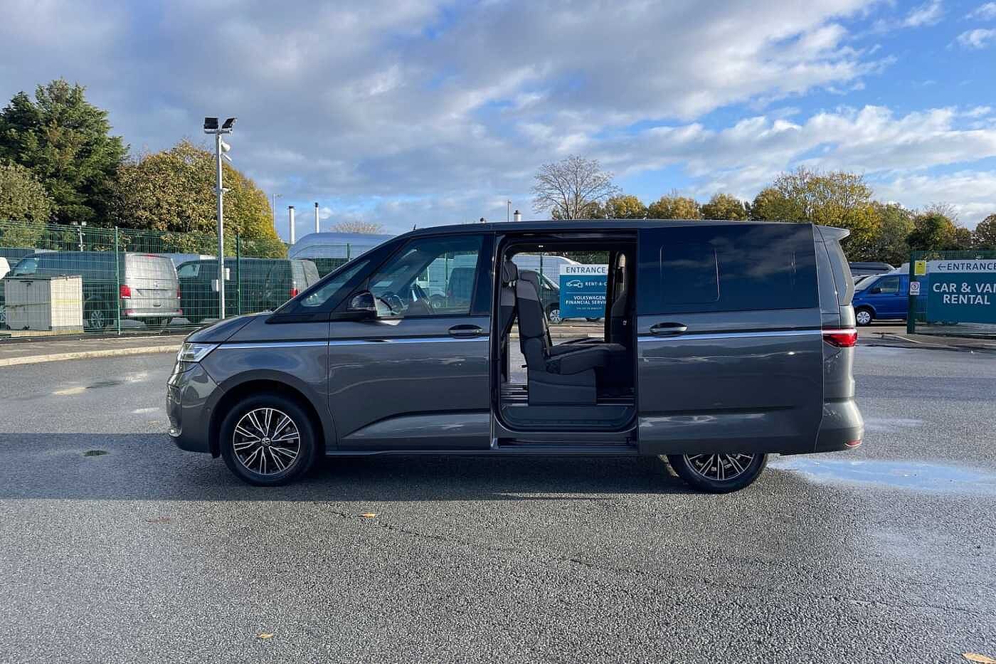 Volkswagen Multivan Multivan Style Long 218 PS 1.4 eHybrid 6-Speed DSG