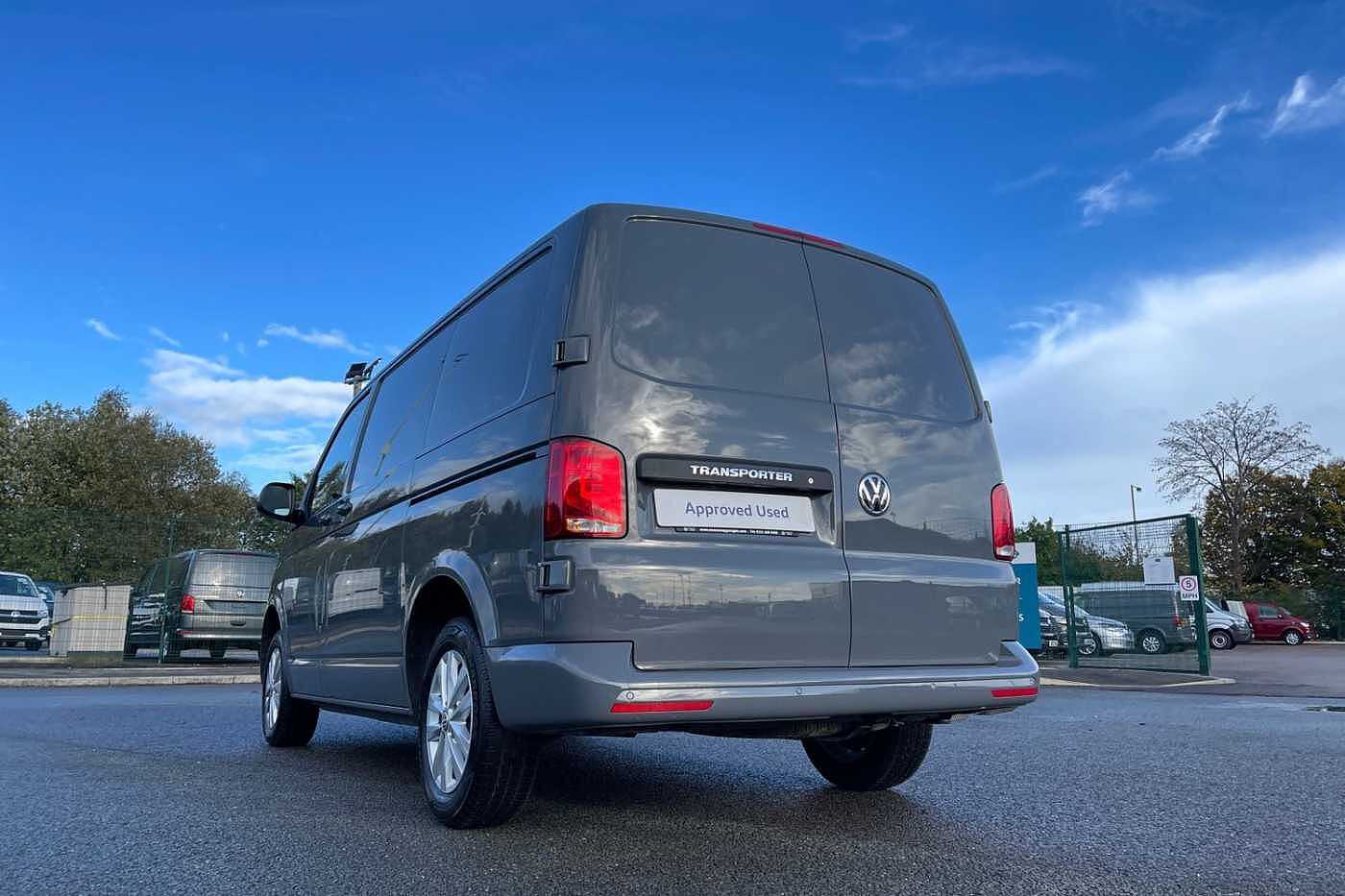 Volkswagen Transporter T28 Panel van Highline SWB 110 PS 2.0 TDI 5sp Manual