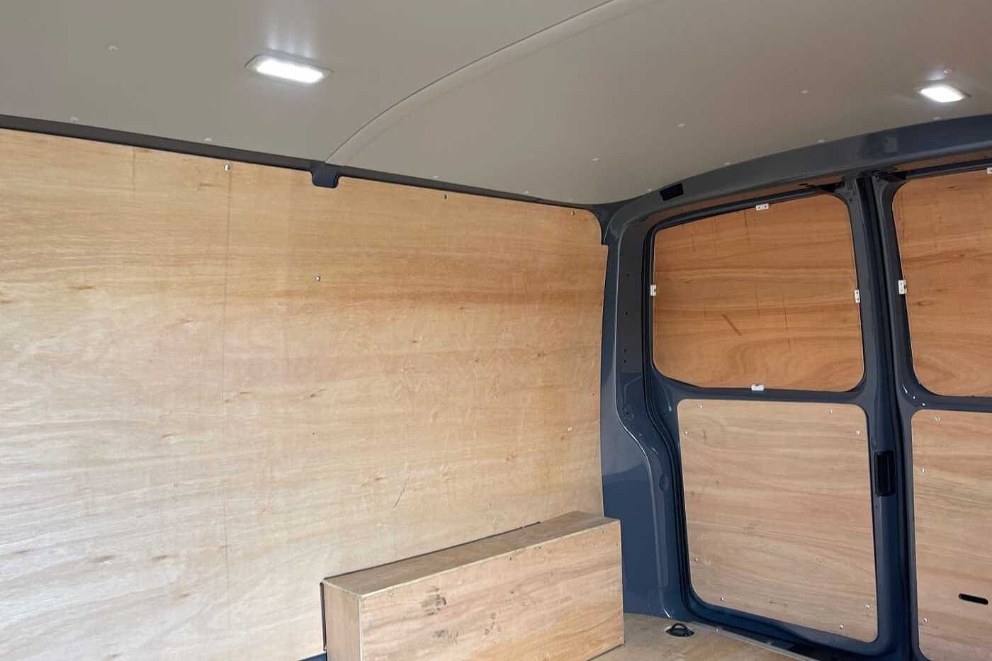 Volkswagen Transporter T28 Panel van Highline SWB 110 PS 2.0 TDI 5sp Manual