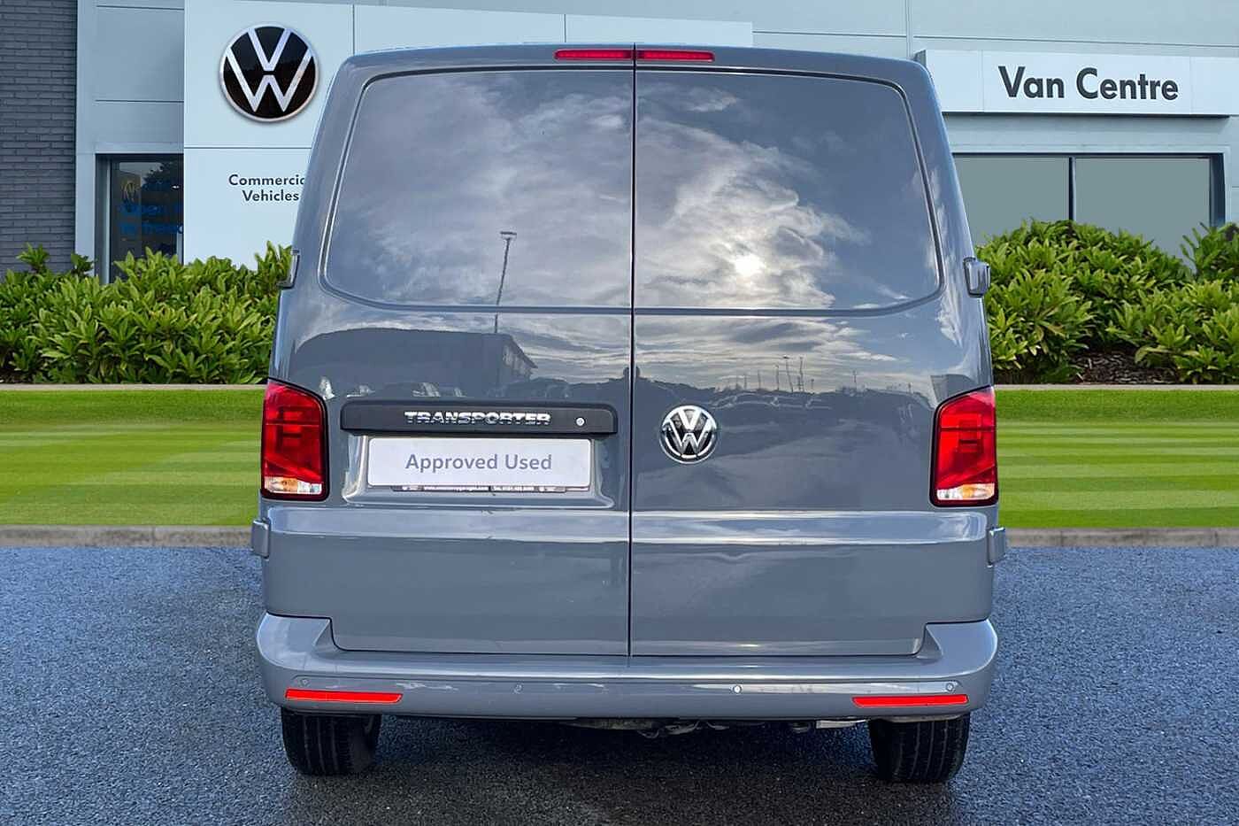 Volkswagen Transporter T28 Panel van Highline SWB 110 PS 2.0 TDI 5sp Manual