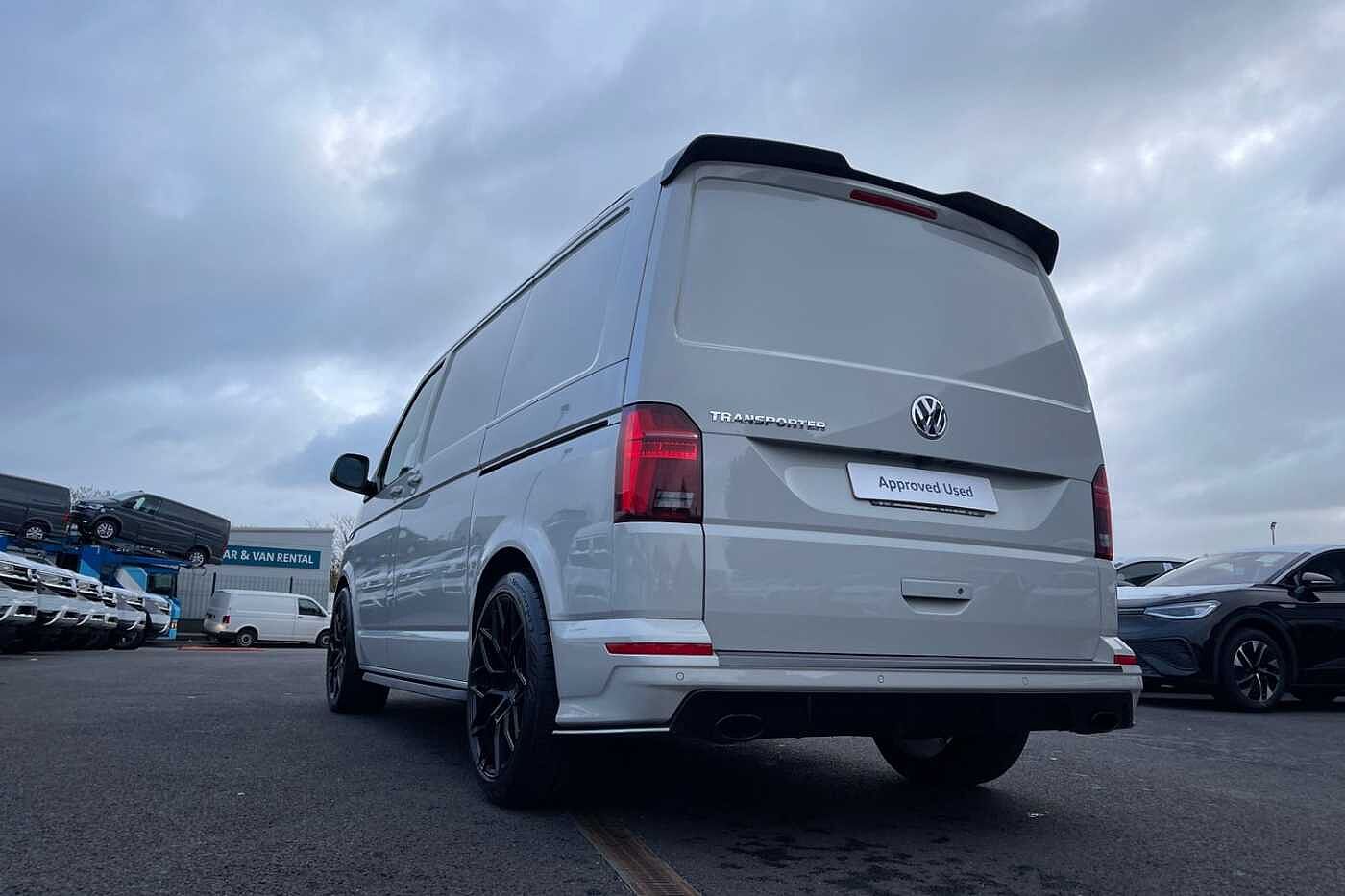 Volkswagen Transporter T30 Panel van Highline SWB 204 PS DSG - Leighton Bodykit