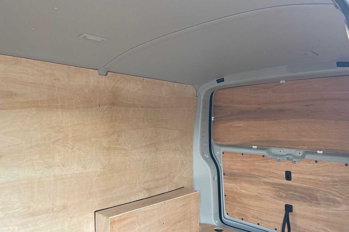 Volkswagen Transporter T30 Panel van Highline SWB 204 PS DSG - Leighton Bodykit