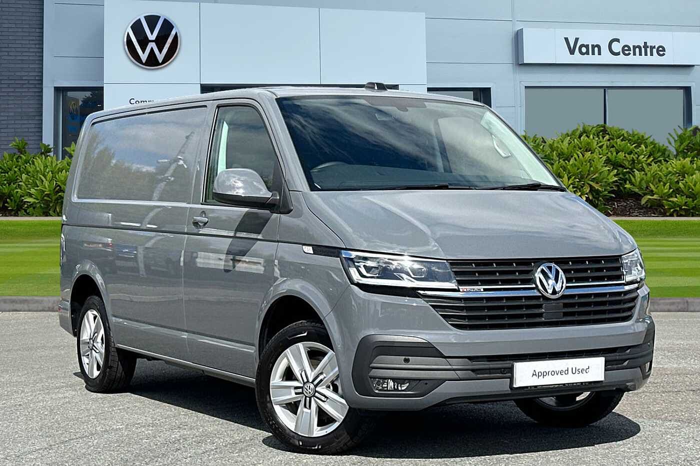 Volkswagen Transporter T32 Highline SWB 150PS DSG 4 Motion - LED's/Nav