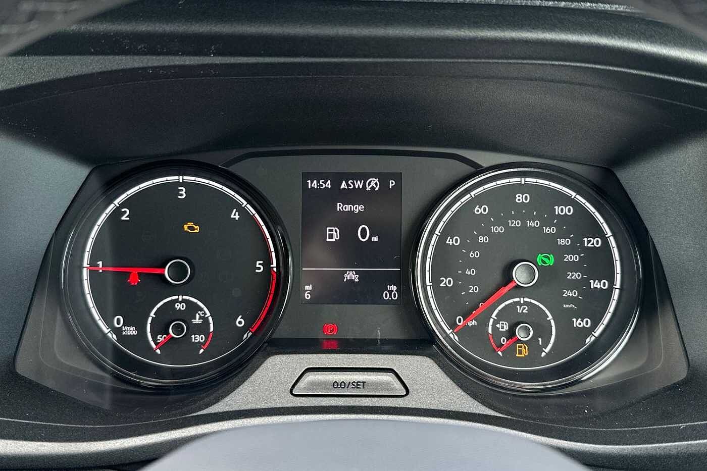 Volkswagen Transporter T32 Highline SWB 150PS DSG 4 Motion - LED's/Nav