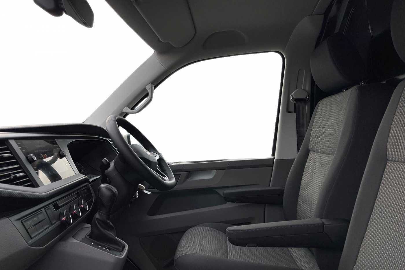 Volkswagen Transporter T32 Highline SWB 150PS DSG 4 Motion - LED's/Nav