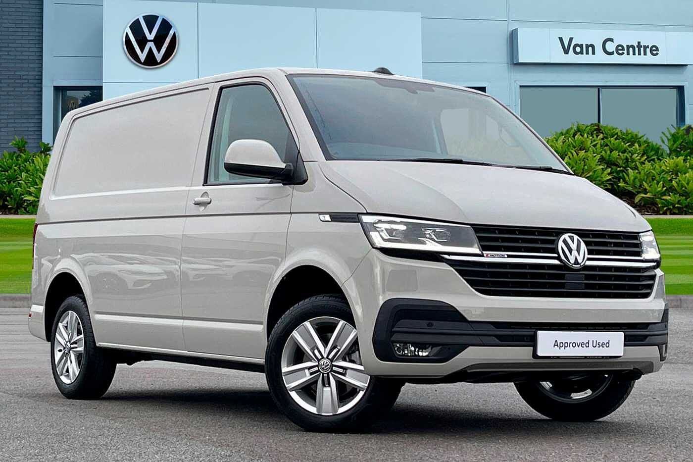 Volkswagen Transporter T32 Highline SWB 150PS DSG 4 Motion - LED's/Nav