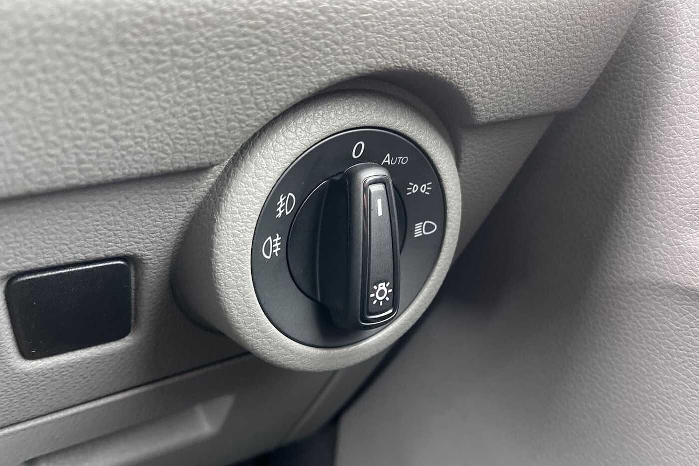Volkswagen Transporter T32 Highline SWB 150PS DSG 4 Motion - LED's/Nav